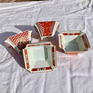 Hand Painted Porcelain Square shaped Bowls Set of 4 Red and Gold Japan